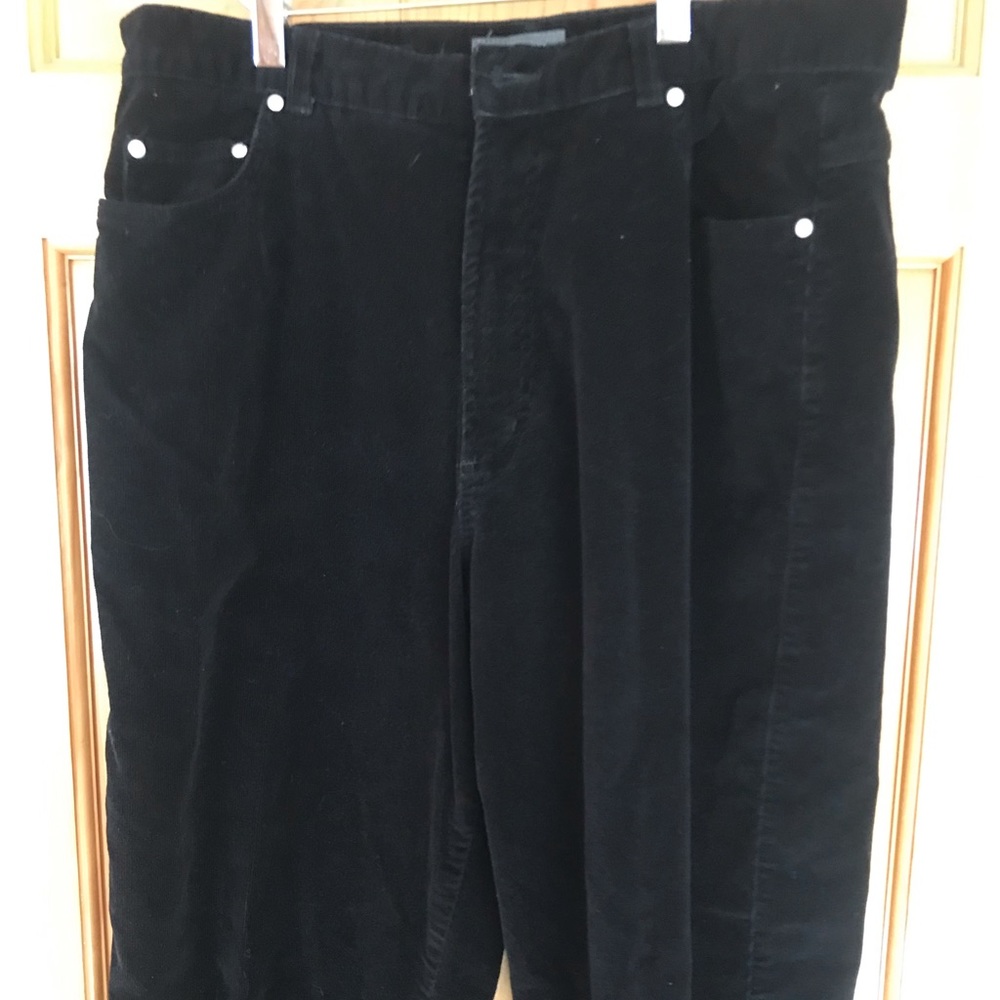 2/$15 Women’s VAN HEUSEN Corduroy Pants